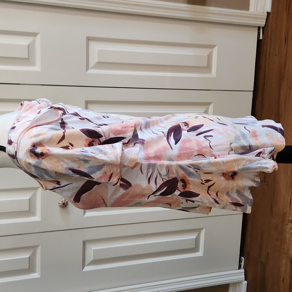 Cupio Great condition, gently loved, Women's Top, Cold Shoulder, Medium - Picture 3 of 8